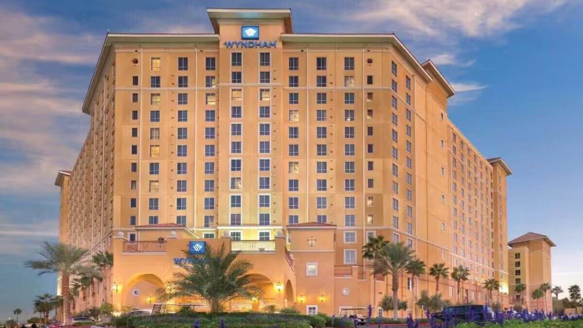 Las Vegas Hotel | 2 Bedroom Vegas Oasis - Wyndham Grand Desert