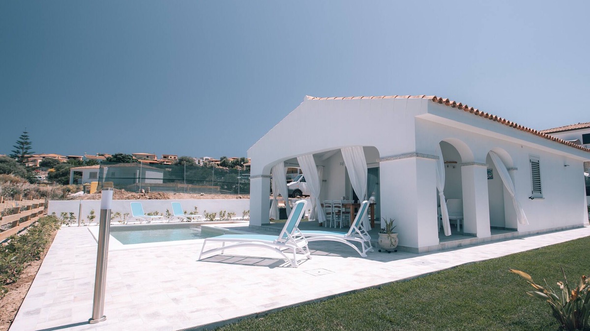 Tanaunella Villa | 2 Bedroom Villa in Tanaunella