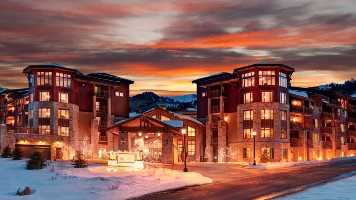 Park City Villa | 2-bedroom villa in marvelous Park City with fitness room, WiFi, AC