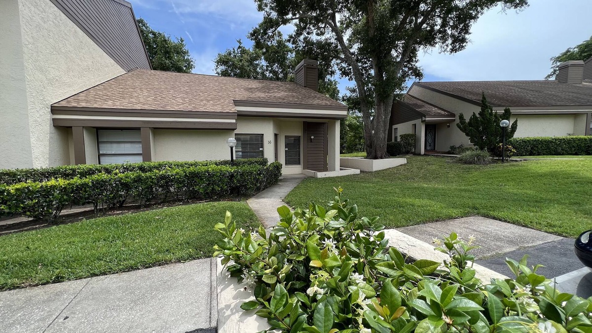 Palm Harbor Villa | 2 Bedroom Villa with Hot Tub and Heated Pool