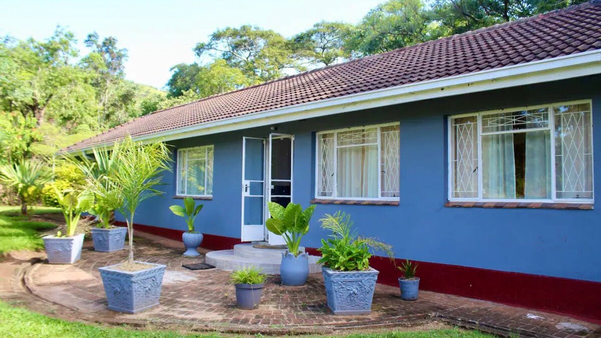 Mutare Apartment | 2 bedroomed house with a lovely garden - 2177