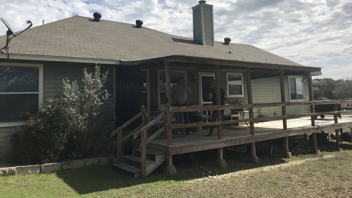 Austin House | 2 Bedrooms, 1 Bath, extra space