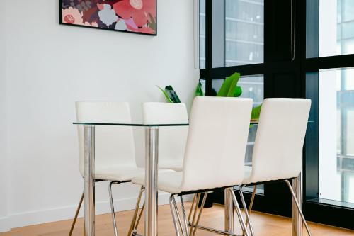 Box Hill Apartment | 2 Bedrooms Apt in Boxhill Centre with free parking