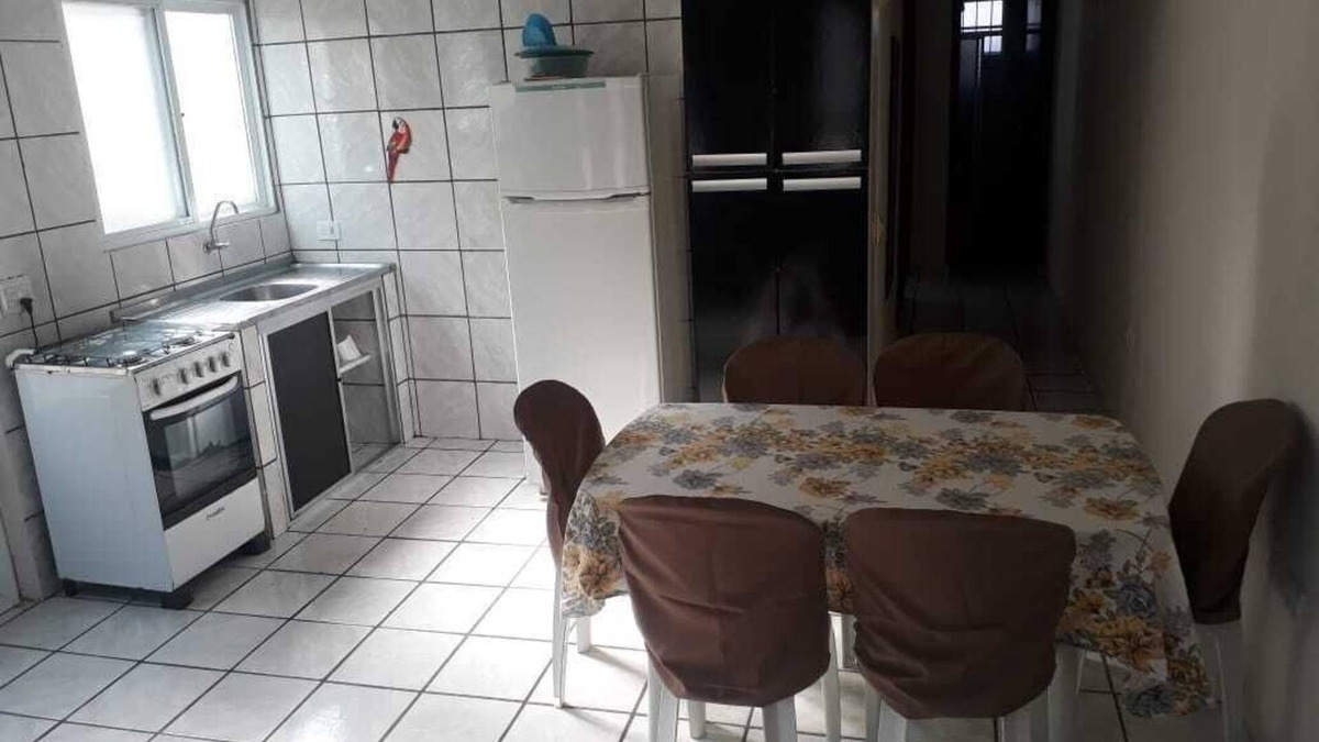 Maranduba House | 2 BEDROOMS CONDOMINIUM GARAGE 3 CARS WIFI BARBECUE. ONLY 250M FROM THE BEACH