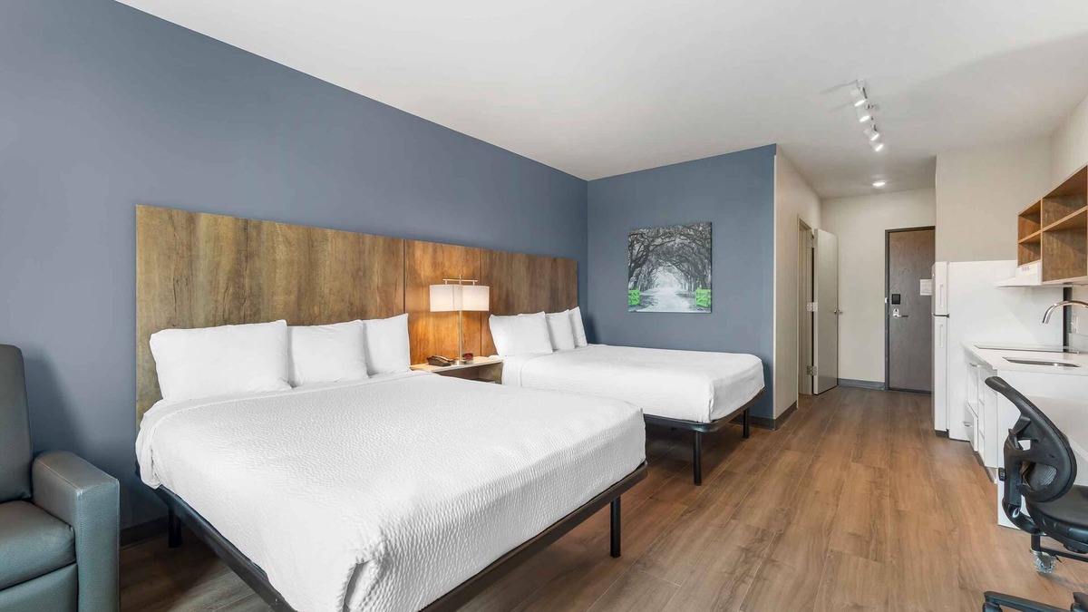 Asheville Hotel | 2 Beds Room - Enjoy Complimentary Breakfast at Our Homely Suites with Kitchens