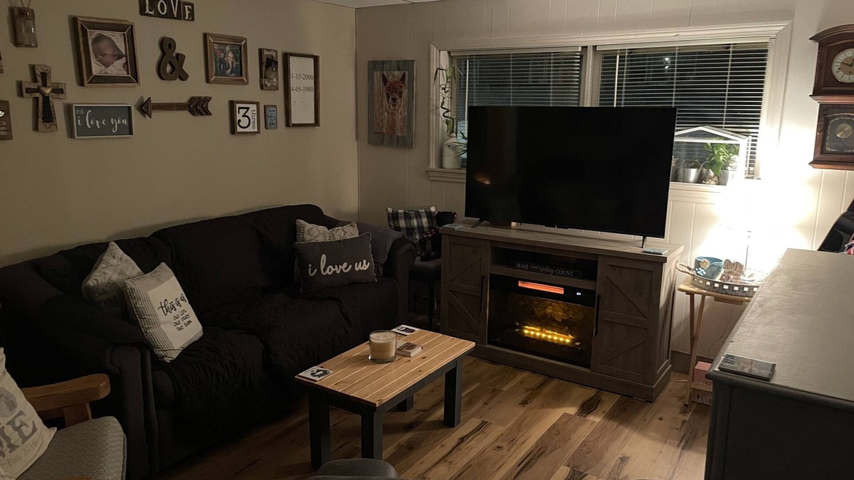 L'Anse House | 2 Blocks off the Beautiful Shores of Lake Superior!