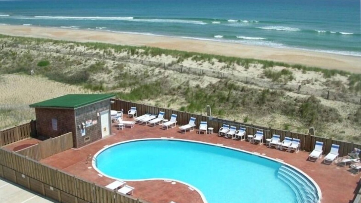 Hatteras Condo | 2 BR/2 BA Hatteras Top Floor Oceanfront Condo