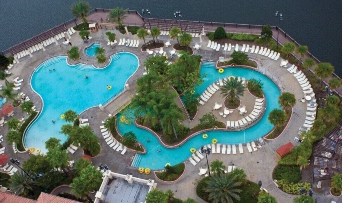 Lake Buena Vista Condo | 2 BR Deluxe Condo BONNET CREEK Club Wyndham Resort, less than 1 mile from Disney