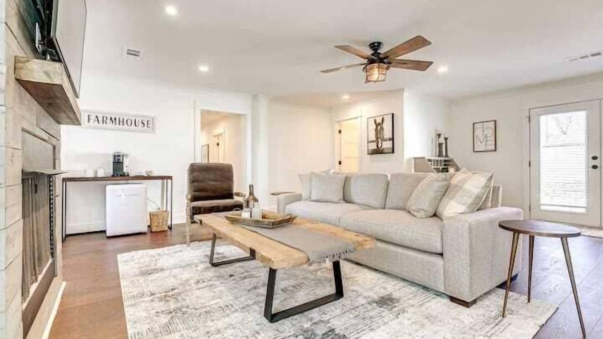 Franklin Apartment | 2 BR Highland House of Historic DWTN Franklin