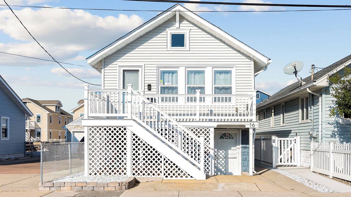 Ortley Beach House | 2 BR Ocean Block Home