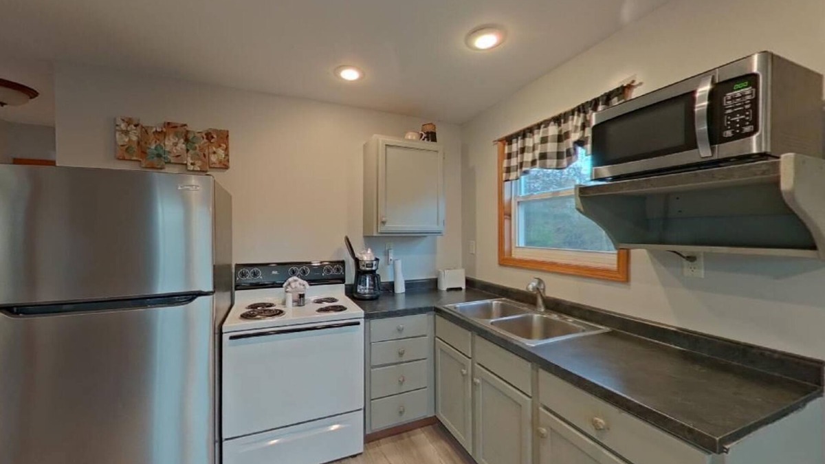 Indian Point Cabin | 2 BR Waterfront Cabin w/Pool + Swim & Boat dock