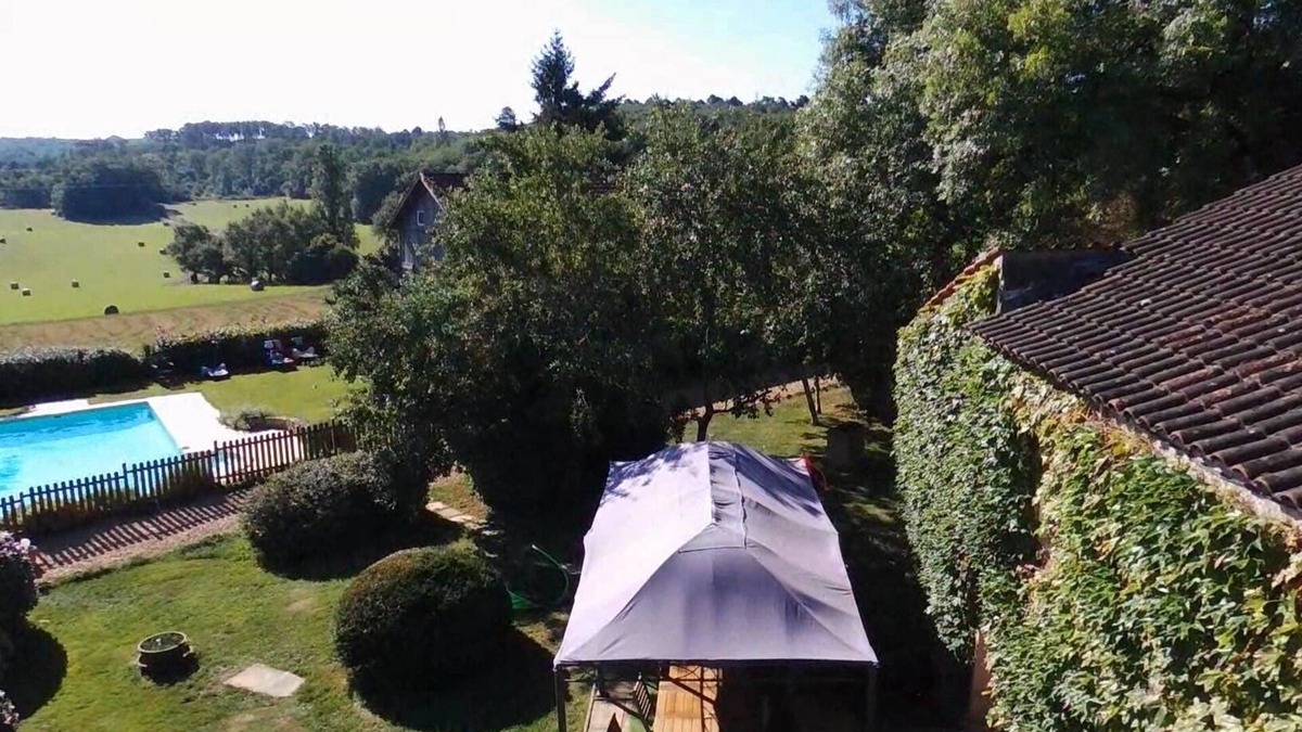Veyrines-de-Vergt Cottage | 2 charming houses Quiet Comfort Park Swimming pool billiard, Bergerac-Périgueux