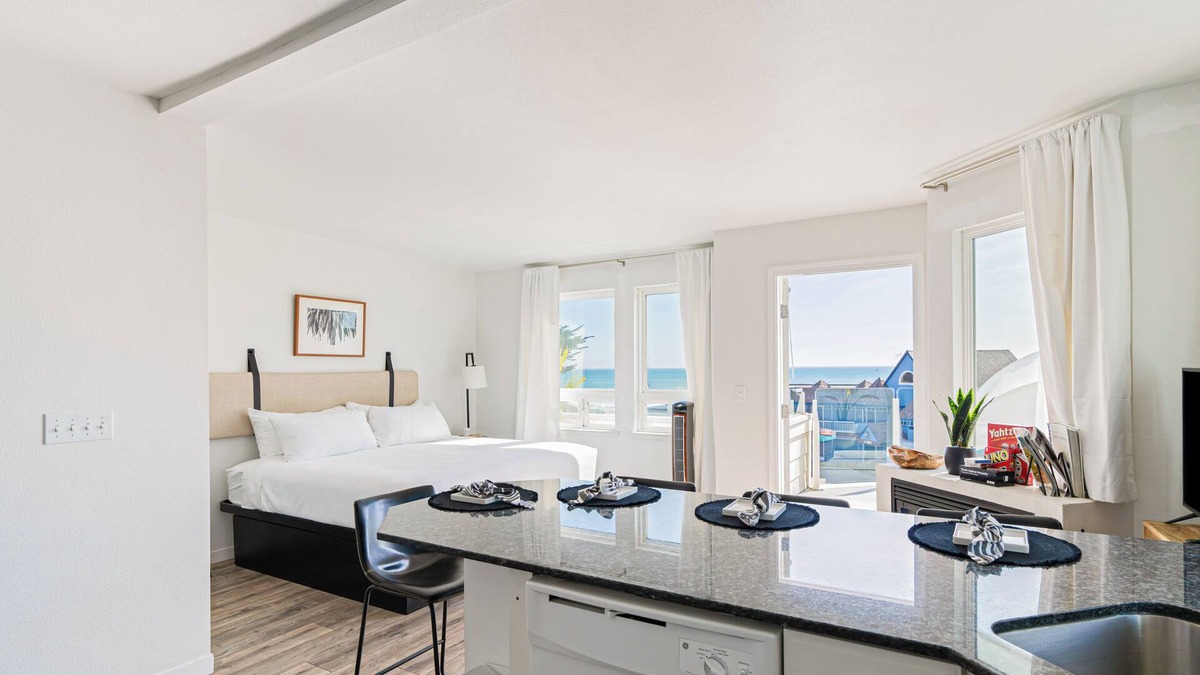 Cayucos House | 2 Coastal Studios at Cayucus | Beach Access + Ocean Views