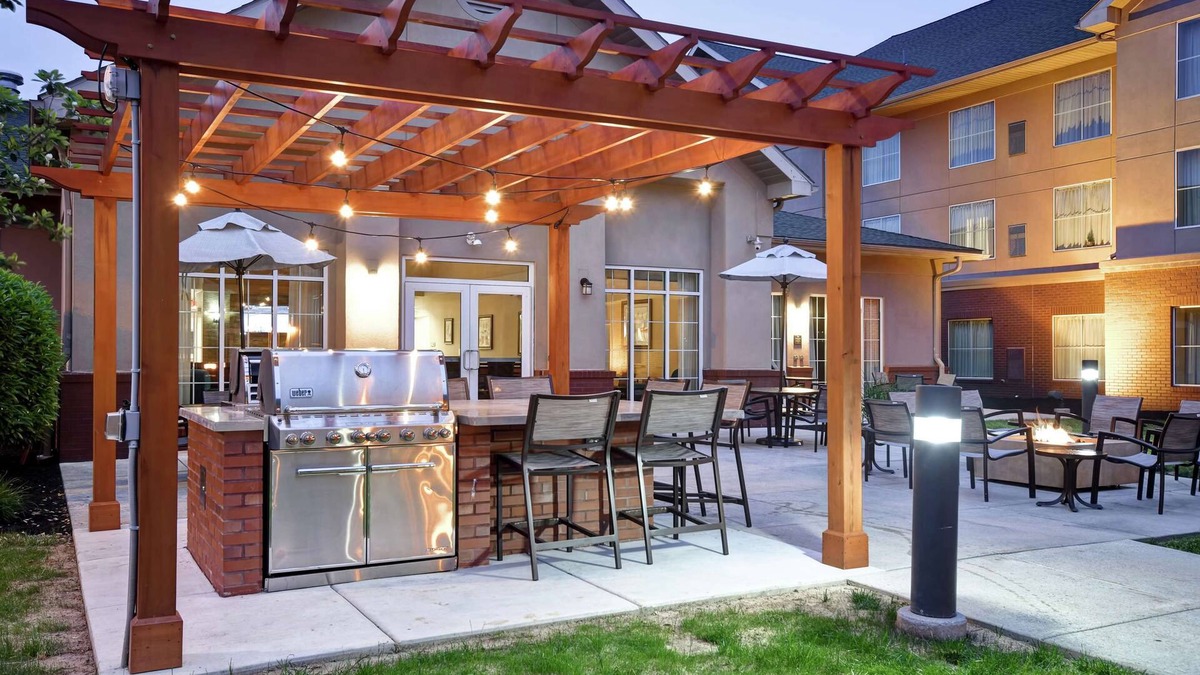 Rohrerstown Apartment | 2 Connecting Suites at a Hotel