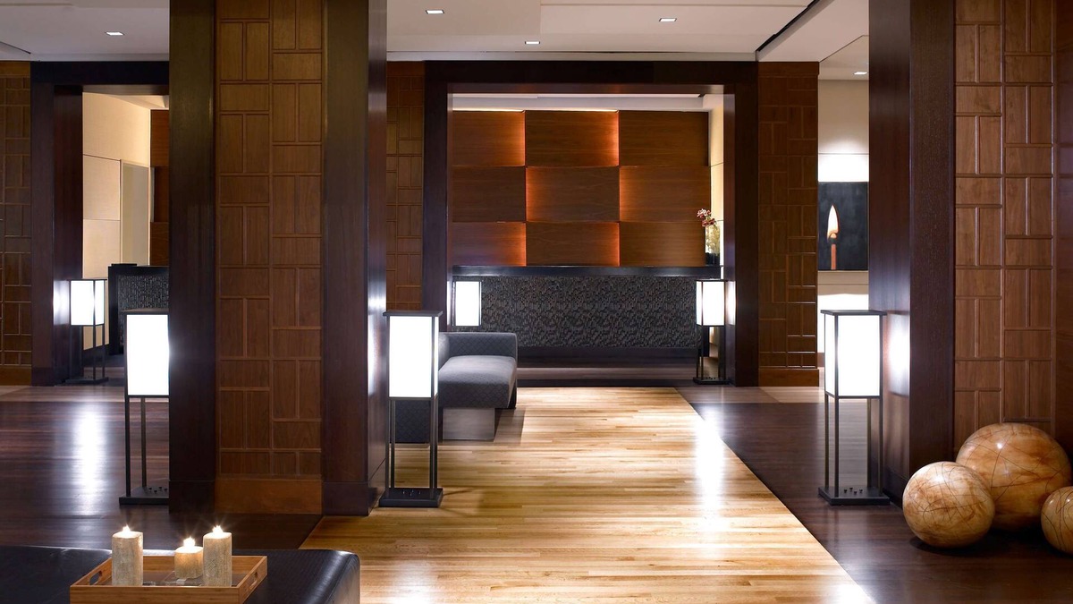 Glencoe Hotel | 2 Connecting Suites at a 4⭐️ Hotel