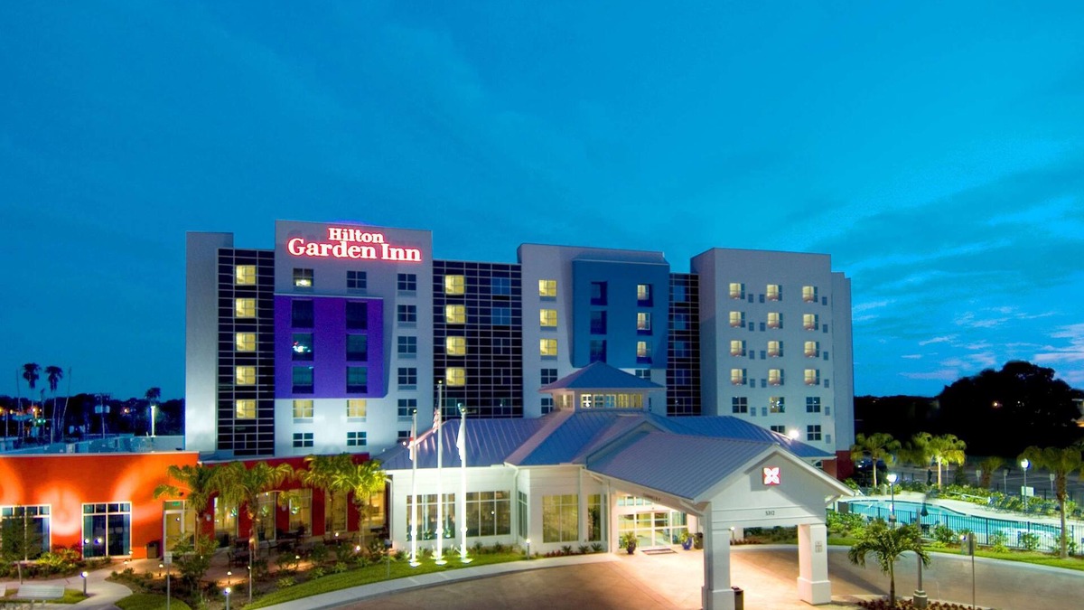 Westshore Hotel | 2 Connecting Suites at a Hotel