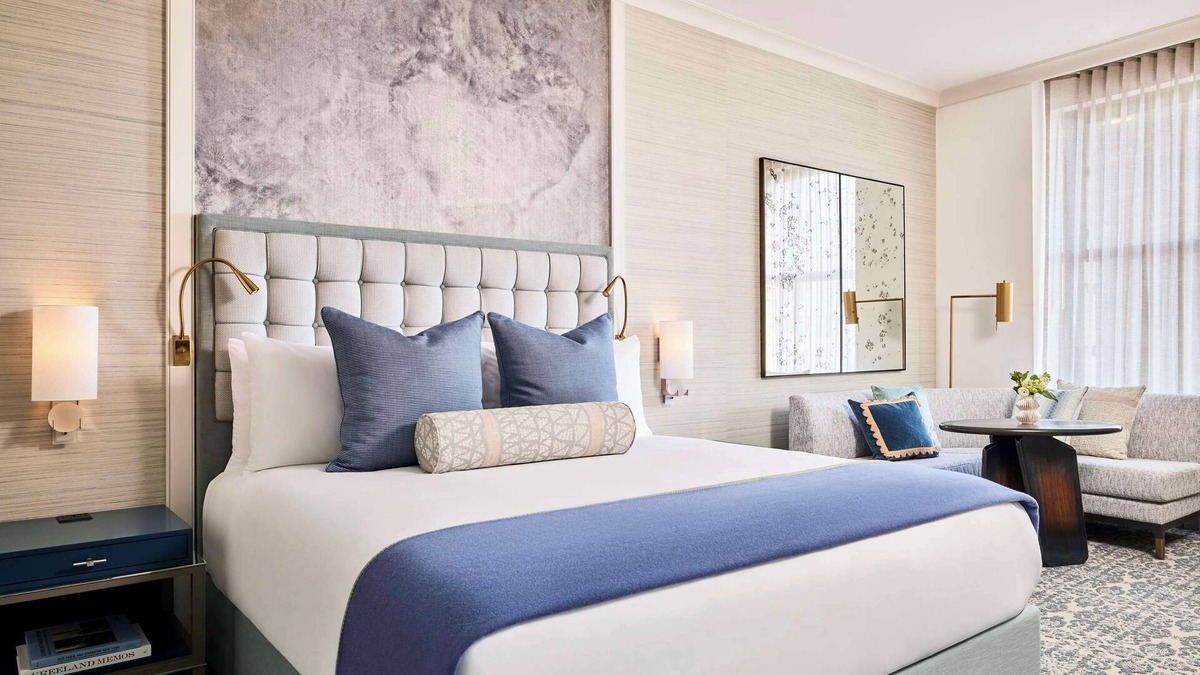 Financial District Hotel | 2 Connecting Suites + Connecting Room at a 5⭐️ Hotel
