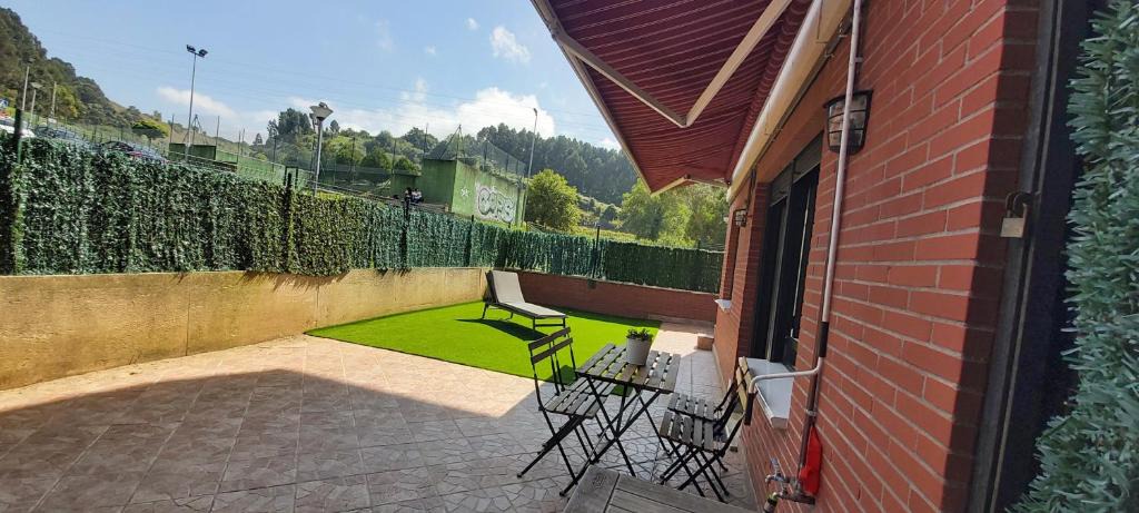 Castro Urdiales Apartment | 2-COSTA NORTE-2 Apartamento Jardín Garaje Piscina