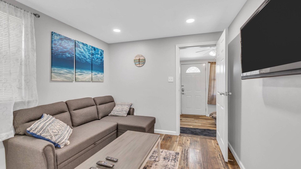 Seaside Heights Cottage | 2 Cozy Coastal Cottages Steps From The Beach, Linens & Towels, 8 Beach Badges