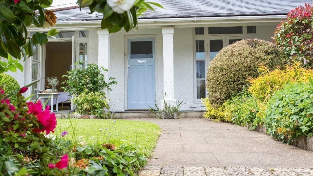 Stoke Gabriel Cottage | 2 DART, pet friendly, character holiday cottage in Stoke Gabriel