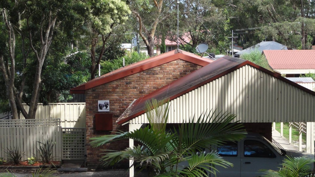Lemon Tree Passage House | 2 Dogs Cottages Port Stehpens