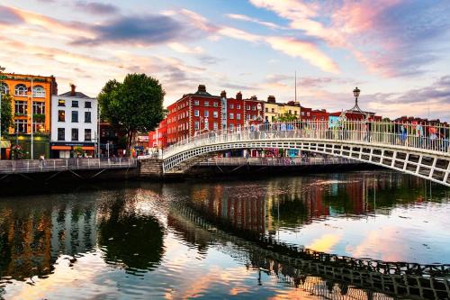 Dublin Apartment | 2 double bedrooms apartment near airport & town