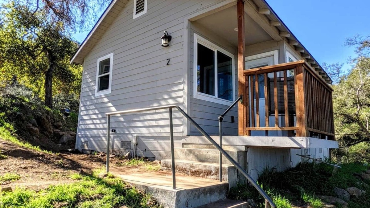 Pauma Valley Cabin | # 2. Eagle's Perch - 1 Bedroom Cabin with Fireplace & Views