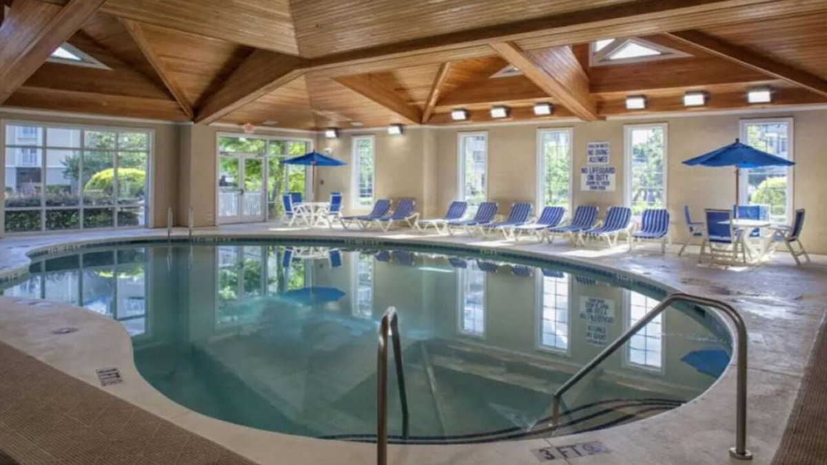 Palmetto Dunes Hotel | 2 Family Suites by the Lazy River – Great for Scenic Views and Relaxing Moments