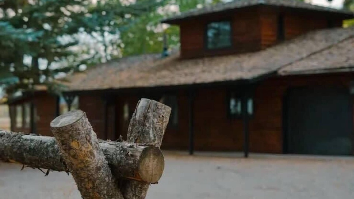 Idaho Falls Cabin | 2 HEISE CABINS- FREE SKIING TO KELLY CANYON INCLUDED