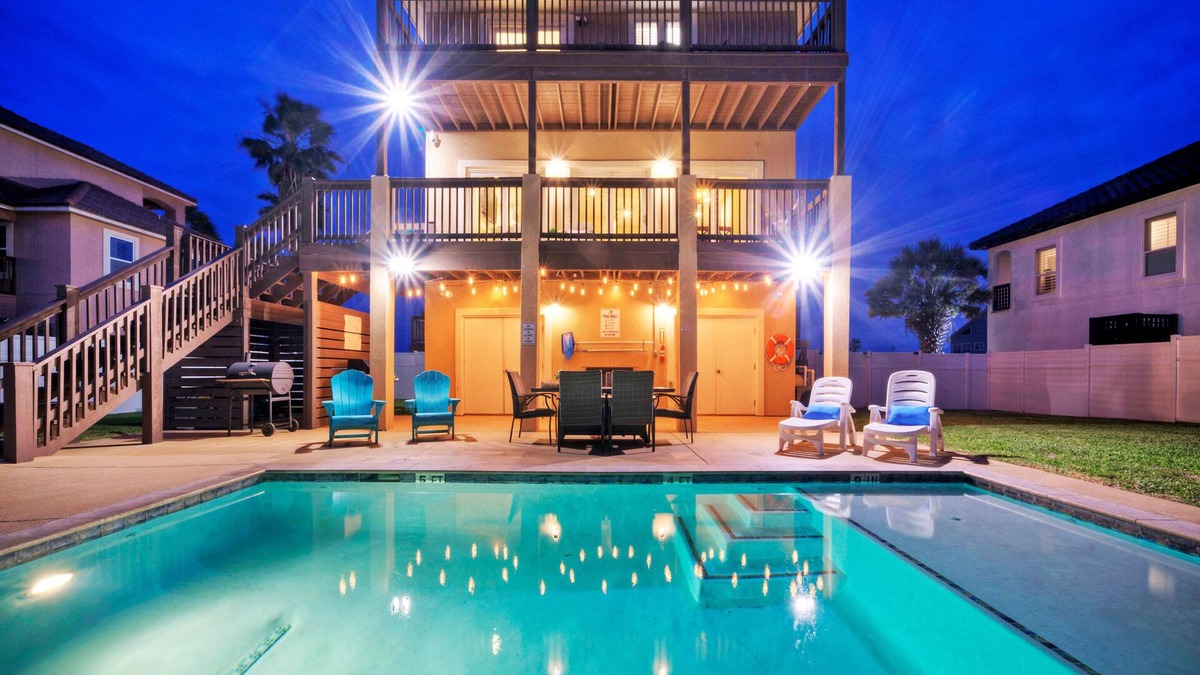 Port Aransas House | 2 Homes, Sleeps 22 | Steps to the Beach, Private Pool, Fire Pit, Balcony Views