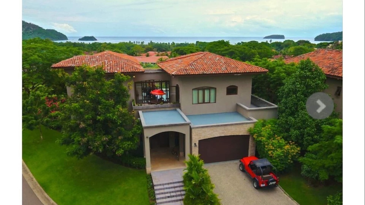 Coco House | 2 Houses Property for big families!
