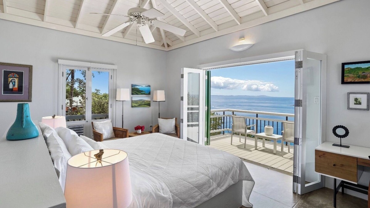 Playa Sardinas I Bed & Breakfast | 2 in 1 Villas with a private balcony showcasing stunning seascape views