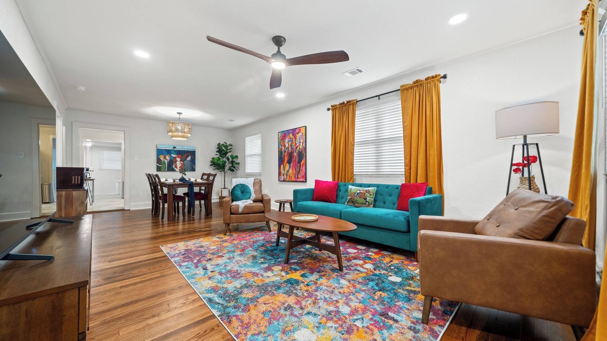 Hot Springs House | 2 King Suites: One Block to Oaklawn: 2 miles to HSNP