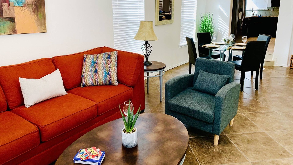 Biggs Field House | 2 Kings in Excelente Área ❤️ near I-10 & Loop 375