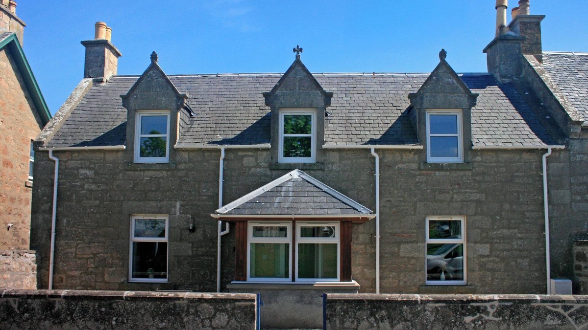 Nairn House | 2 LINKS PLACE, family friendly, country holiday cottage in Nairn