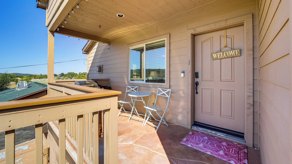 Payson Apartment | 2 Mi to Lake: Apt w/Balcony in Payson!