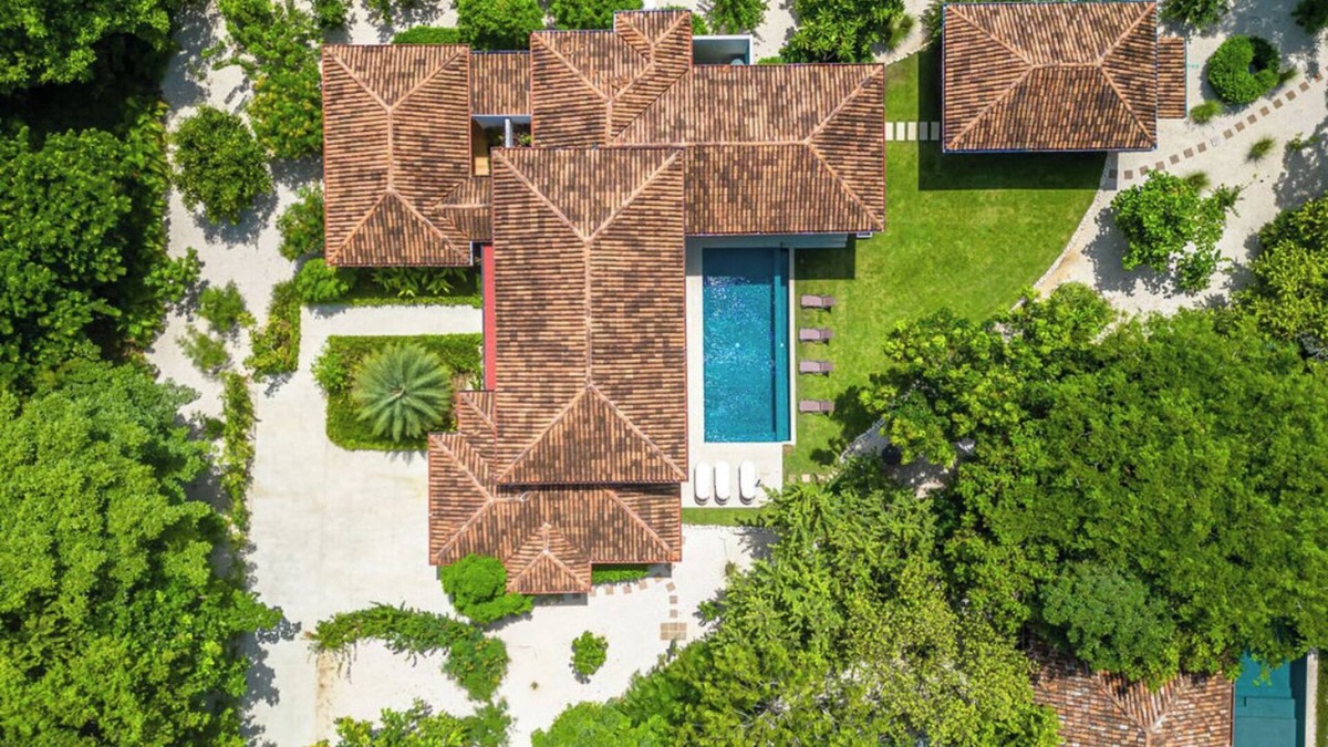 Tamarindo House | 2 min walk Private path to the beach .ACCESS Beach club . Daily maid .