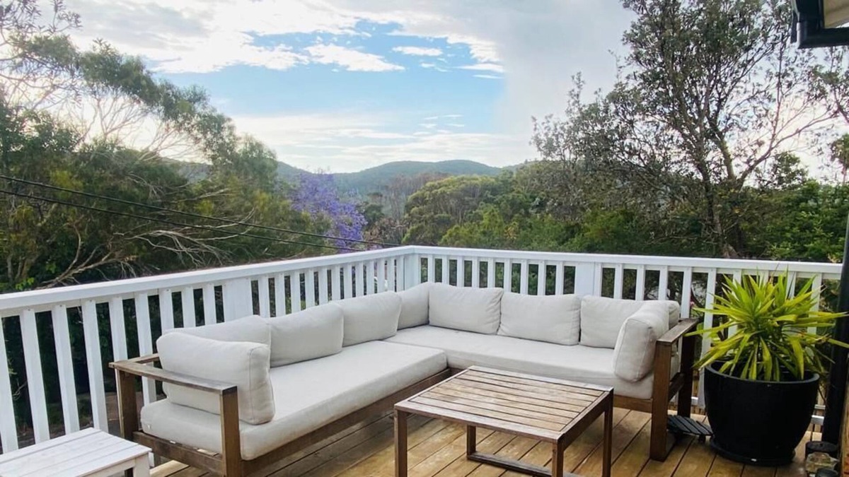 Wamberal House | 2 minutes walk from Spoon Bay Beach