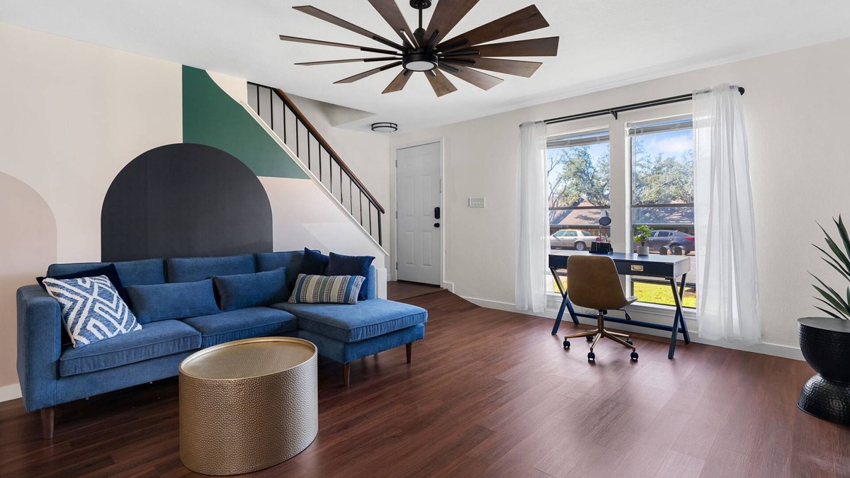 Highland Hills House | 2 Mirrored Units- Fire pits and grill, walk to Starbucks, HEB, restaurants