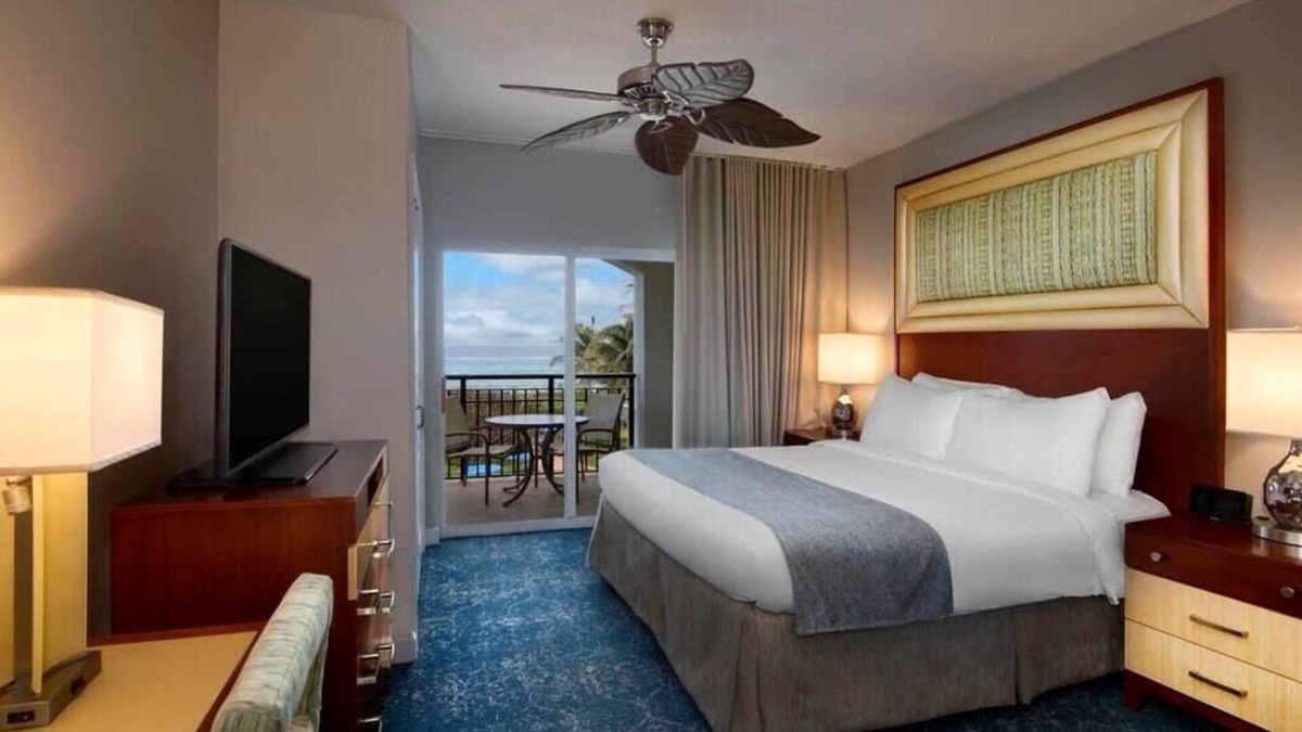 Palm Beach Shores Resort | 2 Ocean Point, Palm Beach Shores Resort & Spa