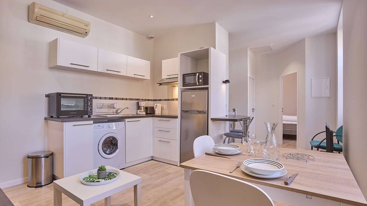 Barbotan-les-Thermes Apartment | 2 Person Apartment with Parking and Wifi in Barbotan