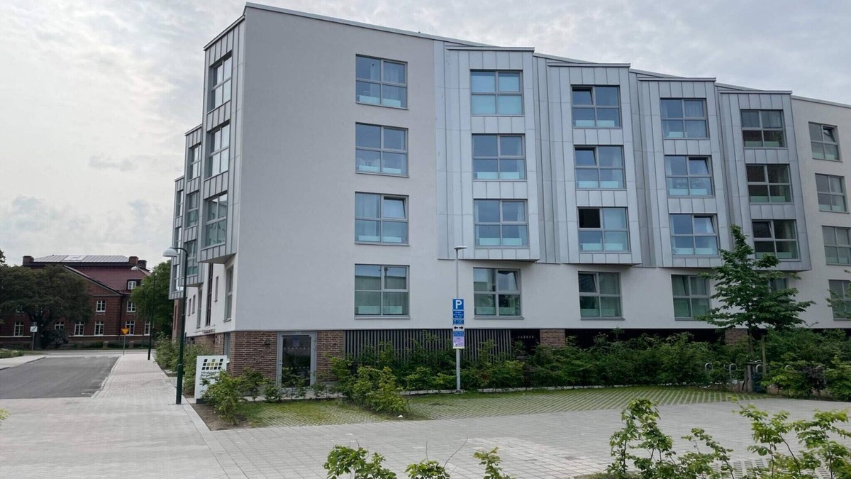Limhamn House | 2 person comfortable holiday park home in TESTBY