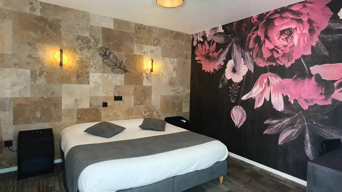 Arbigny Apartment | 2-person king-size room