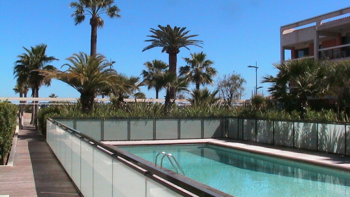 Villeneuve Loubet Beach Apartment | 2 Pieces in Luxurious Residence Royal Cap, sea and swimming pools