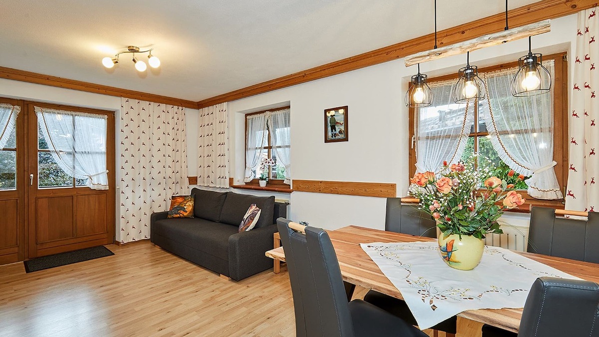 Blindau Apartment | 2-room apartment Adlerhorst, 50 sqm, with large south-facing balcony