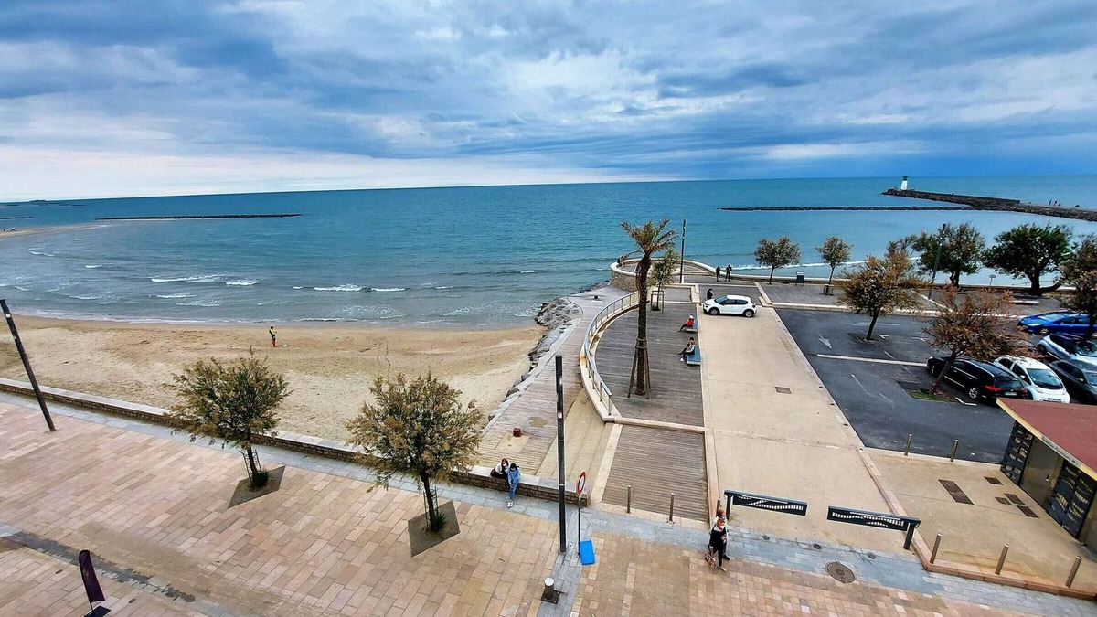 Le Grau-dʼAgde Apartment | 2-room cabin apartment, sleeps 6, Grau d'Agde