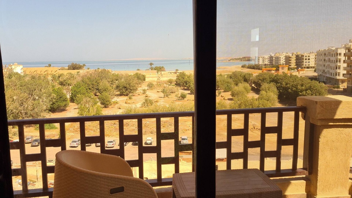 Al Ahyaa House | 2 room vacation apartment with private sandy beach
