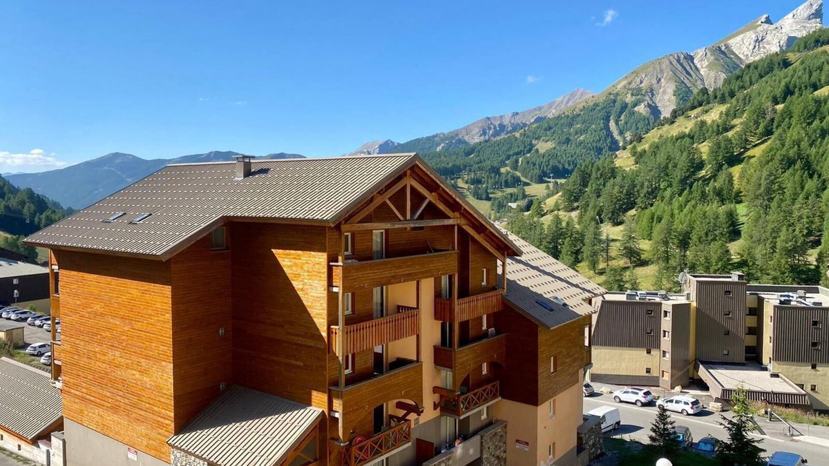 Allos Apartment | 2 Rooms 35m2 South East view very well equipped