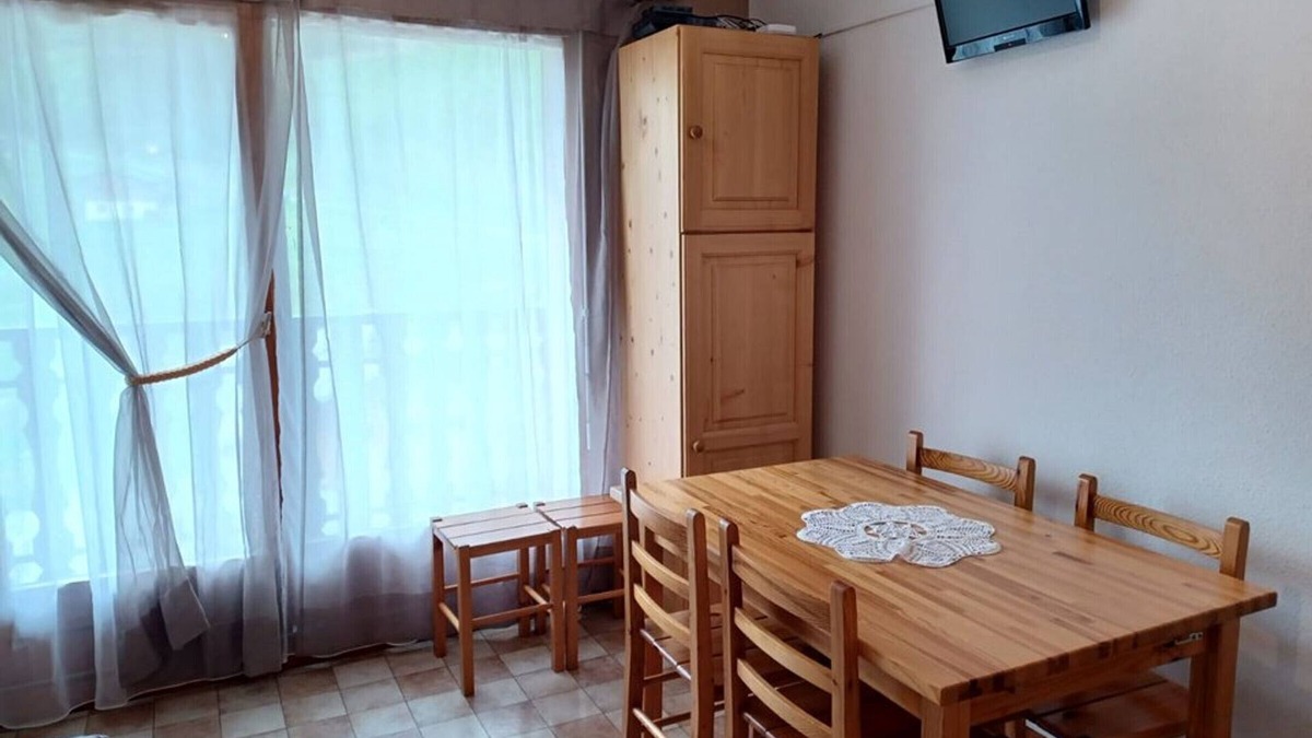 Station de Drouzin le Mont Apartment | 2 rooms + cabin with balcony and equipped kitchenette