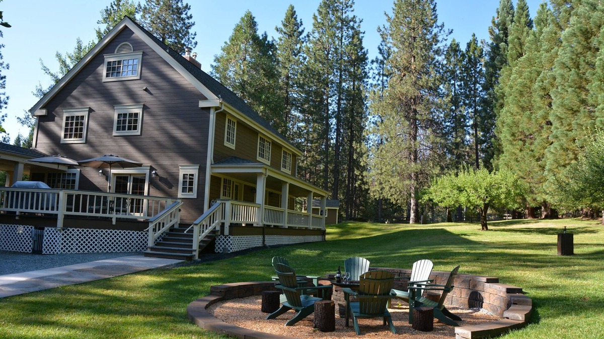 Twain Harte House | 2 SECLUDED Houses w/4 KING BEDS on 3 Unique Acres - UPSCALE EXECUTIVE RETREAT